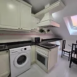 Centrico Atico Rh-10 Appartement