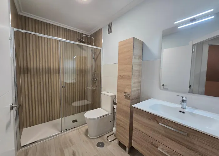 Céntrico ático Rh-10 * Solares